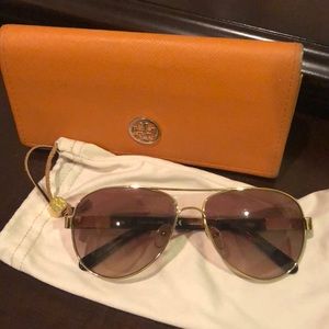 Tory Burch Aviator Sunglasses